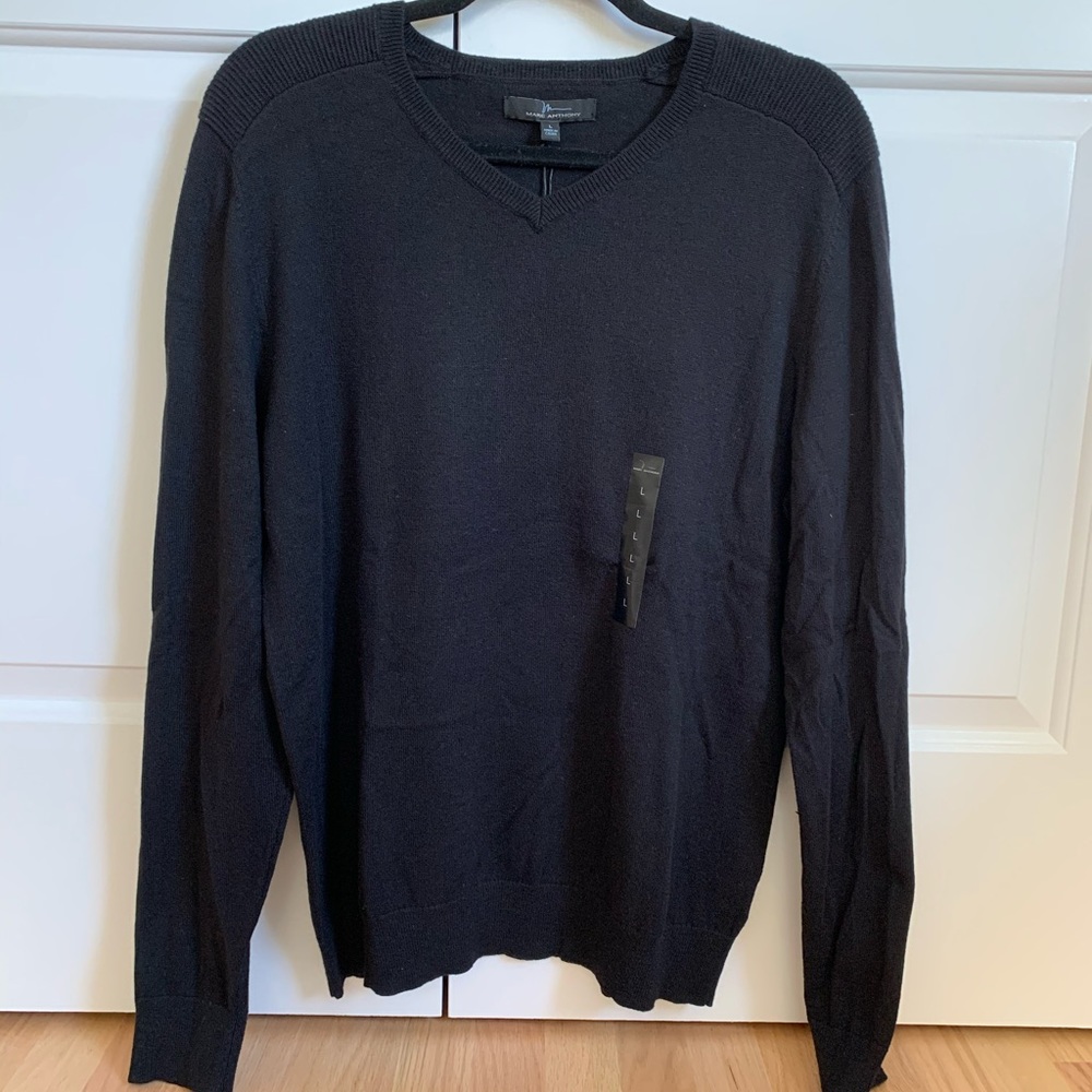 Marc Anthony men’s sweater